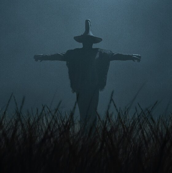 scarecrow-mountain-fields-takuan-soho